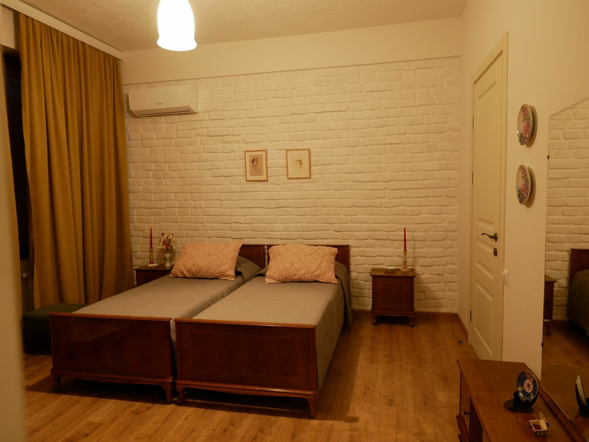 Hotel My Garden Tiflis Exterior foto